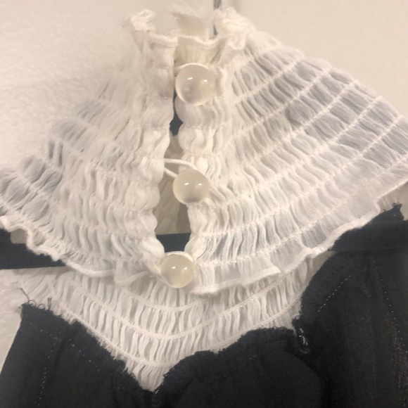 Women’s top, halter top - Picture 4 of 8